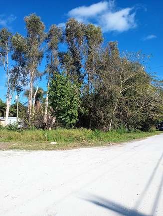 0.5 Acres of Residential Land for Sale in Stuart, Florida