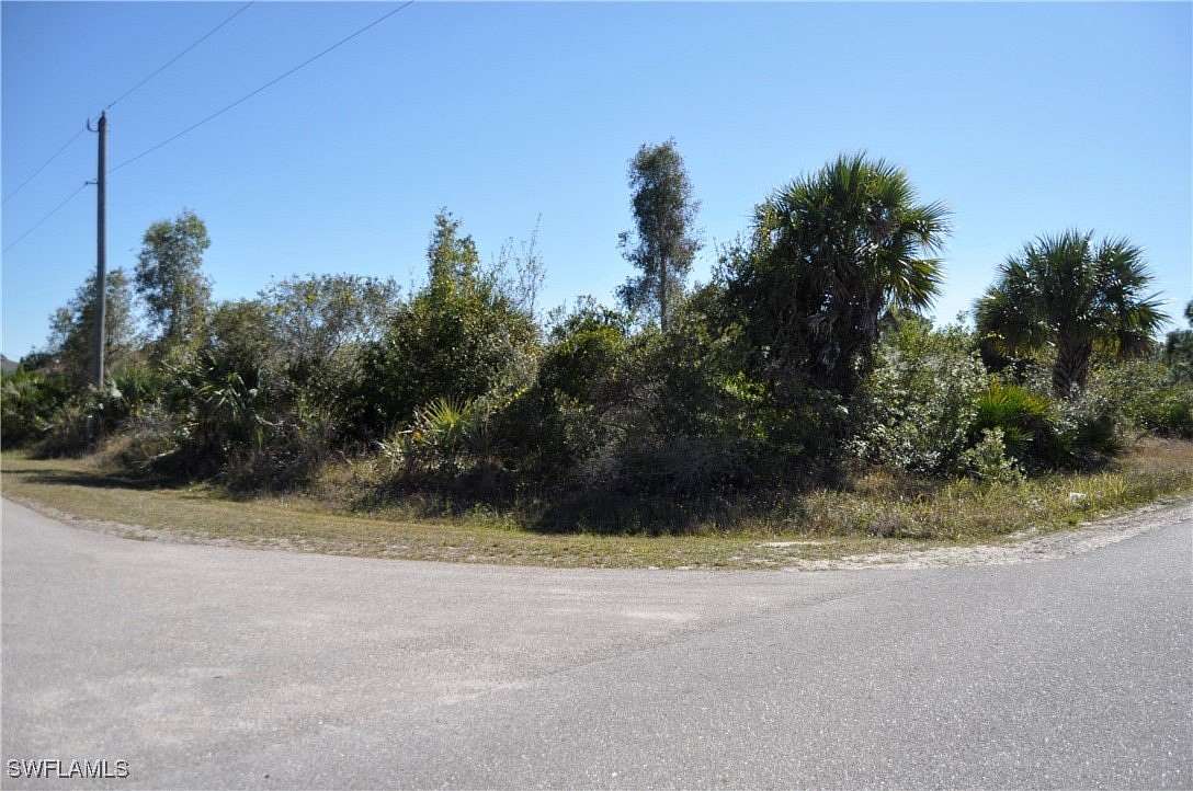 0.25 Acres of Residential Land for Sale in Lehigh Acres, Florida