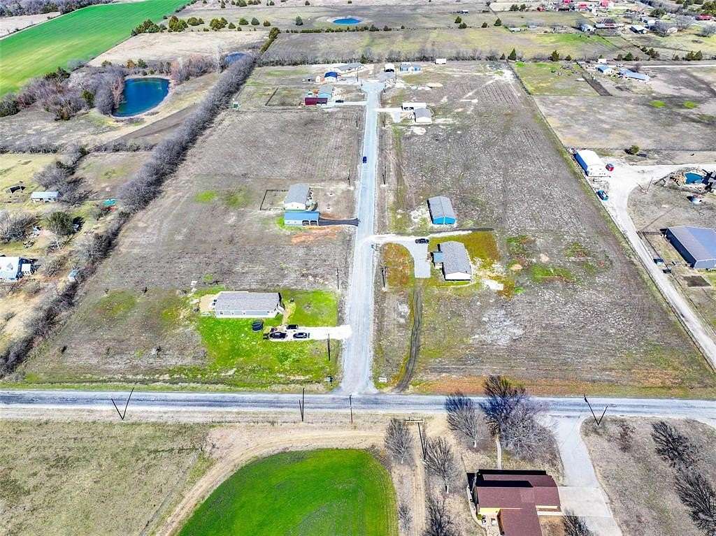 1 Acre of Land for Sale in Howe, Texas