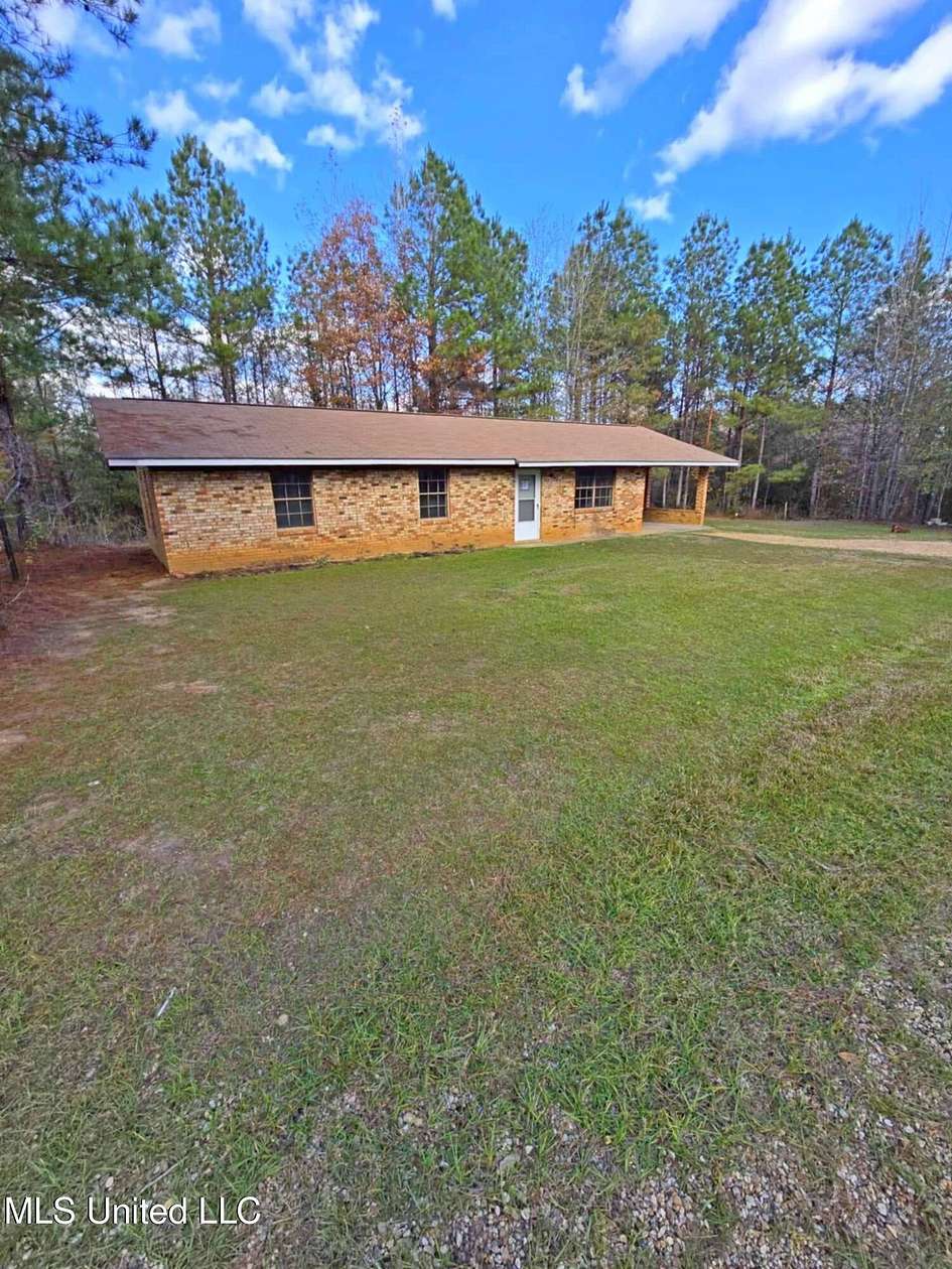 2 Acres of Residential Land with Home for Sale in Brookhaven, Mississippi