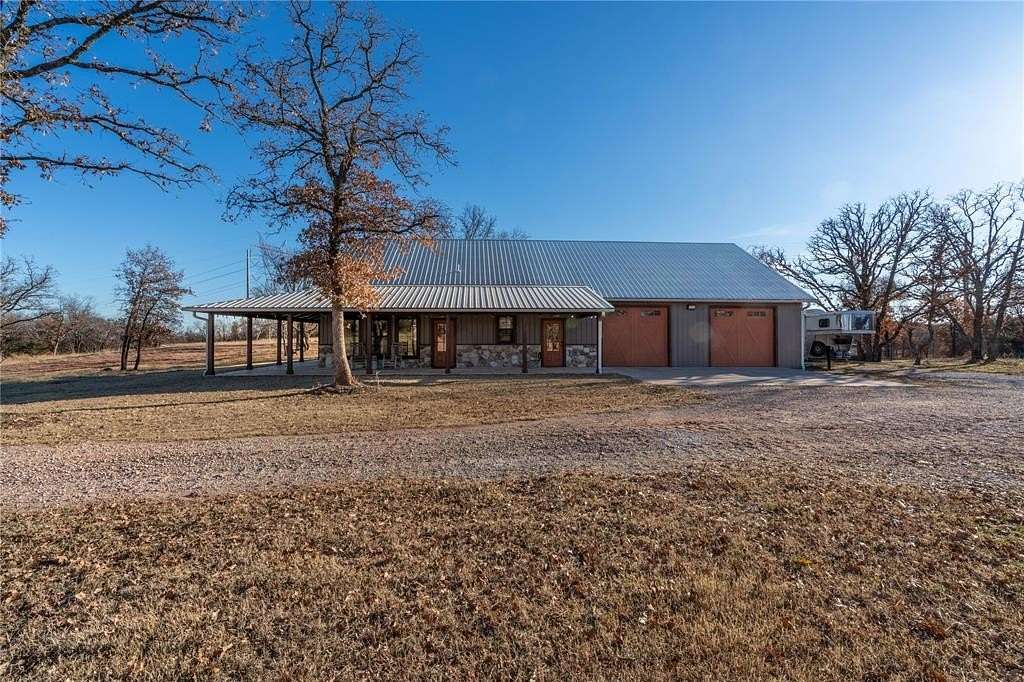 10 Acres of Land with Home for Sale in Arcadia, Oklahoma