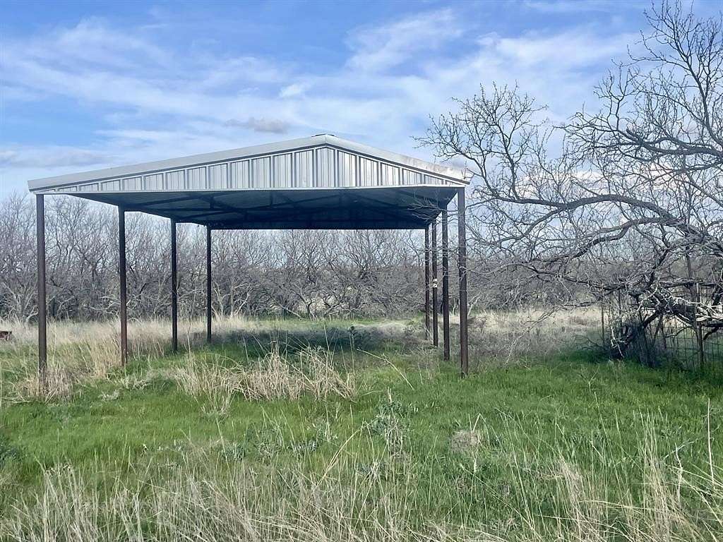 18.3 Acres of Land for Sale in Sunset, Texas