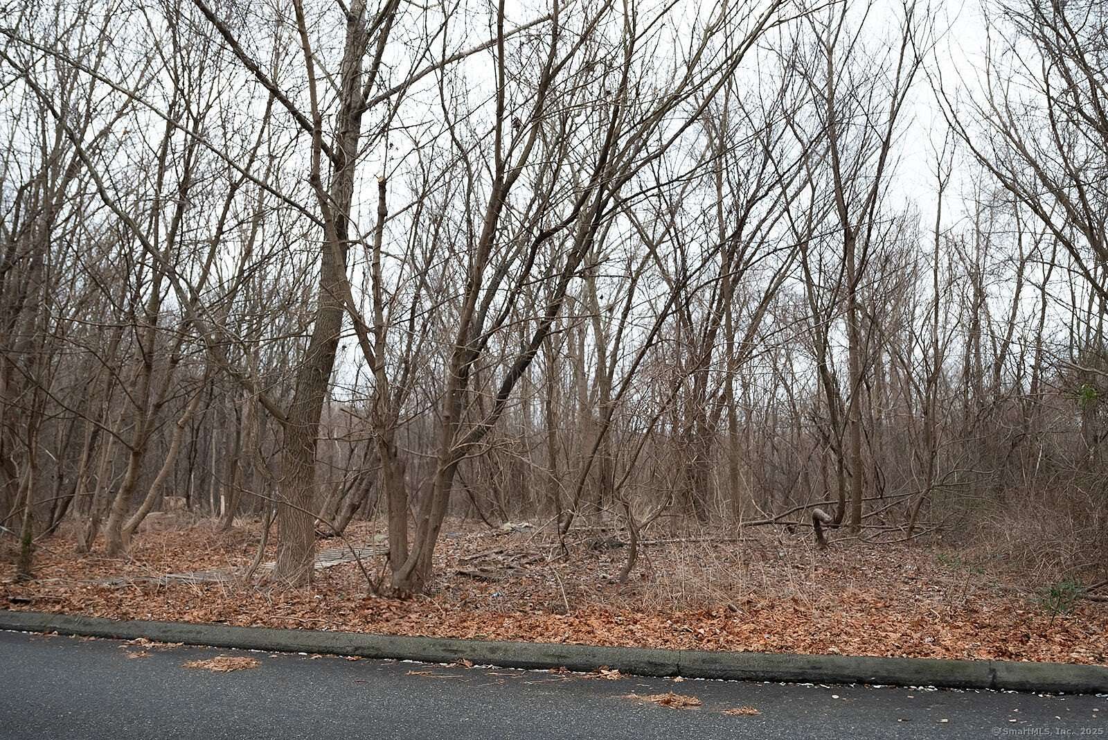 2.81 Acres of Residential Land for Sale in Norwich, Connecticut