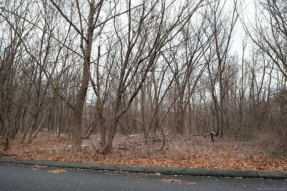 2.81 Acres of Residential Land for Sale in Norwich, Connecticut