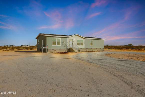 2 Acres of Residential Land with Home for Sale in Tonopah, Arizona