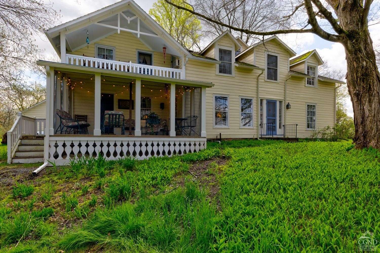 64.7 Acres of Agricultural Land with Home for Sale in Schodack Town, New York