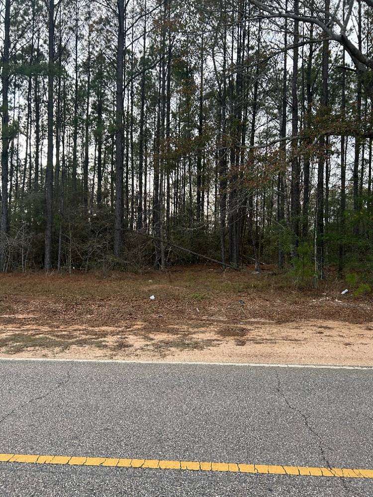 6.18 Acres of Land for Sale in Grove Hill, Alabama