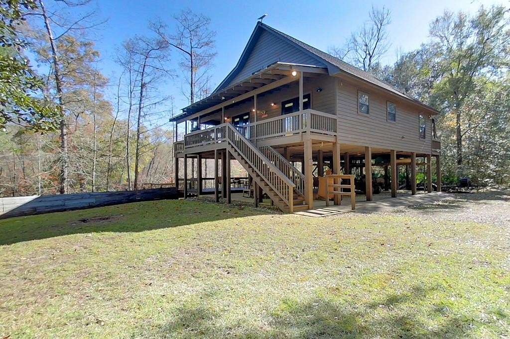 28.9 Acres of Recreational Land with Home for Sale in Cairo, Georgia