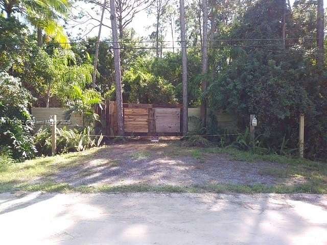 1.144 Acres of Residential Land for Sale in Loxahatchee Groves, Florida