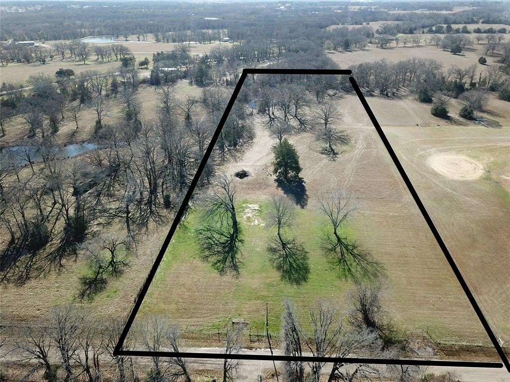 5 Acres of Land for Sale in Grand Saline, Texas