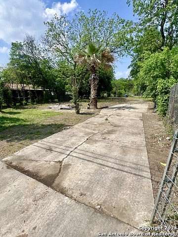 0.218 Acres of Improved Mixed-Use Land for Sale in San Antonio, Texas