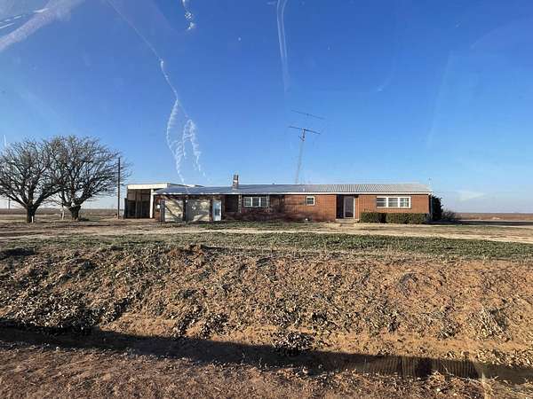 2 Acres of Residential Land with Home for Sale in Petersburg, Texas