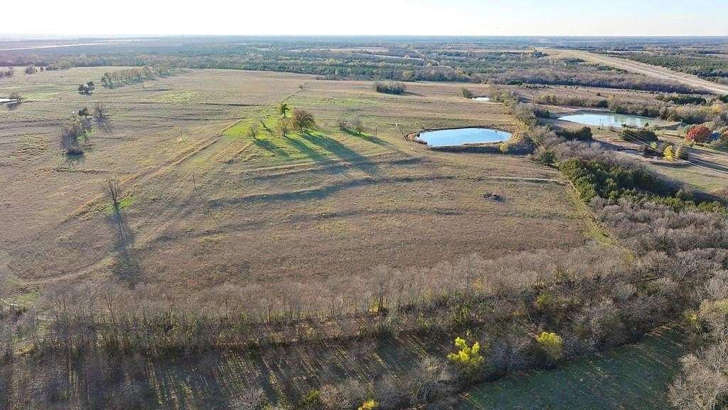 164 Acres of Agricultural Land for Sale in Honey Grove, Texas