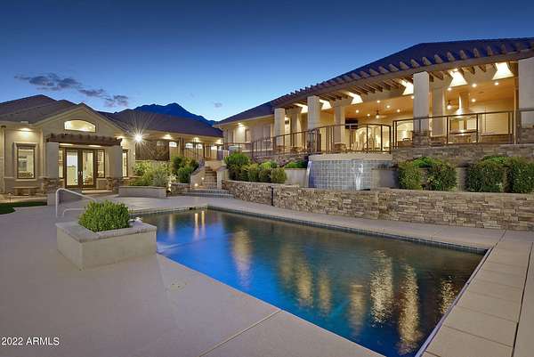 4 Acres of Residential Land with Home for Sale in Hereford, Arizona