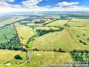 84.946 Acres of Land with Home for Sale in Kingsbury, Texas