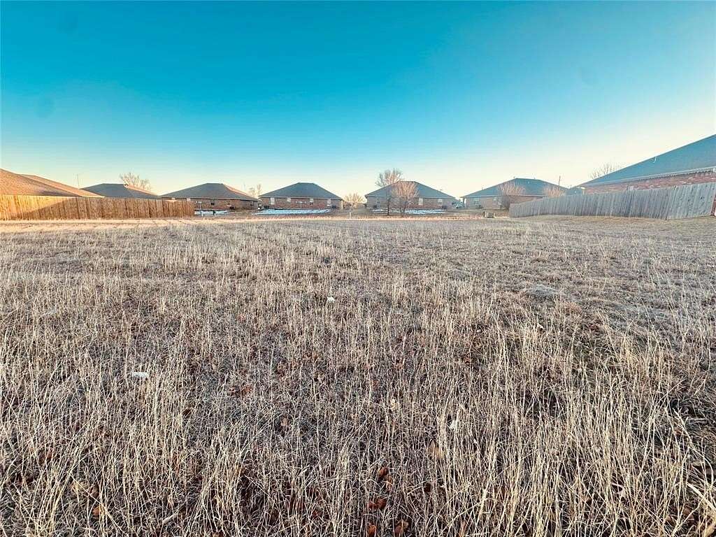 0.25 Acres of Residential Land for Sale in Clinton, Oklahoma