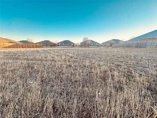 0.25 Acres of Residential Land for Sale in Clinton, Oklahoma