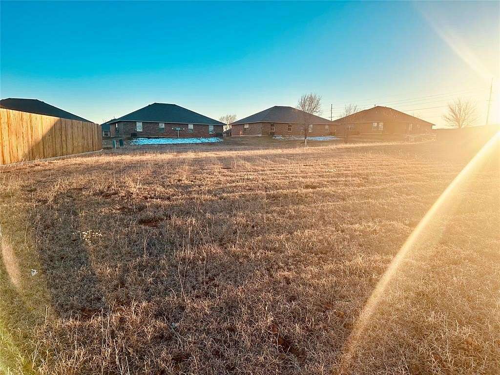 0.25 Acres of Residential Land for Sale in Clinton, Oklahoma
