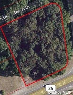 0.5 Acres of Land for Sale in Coram, New York