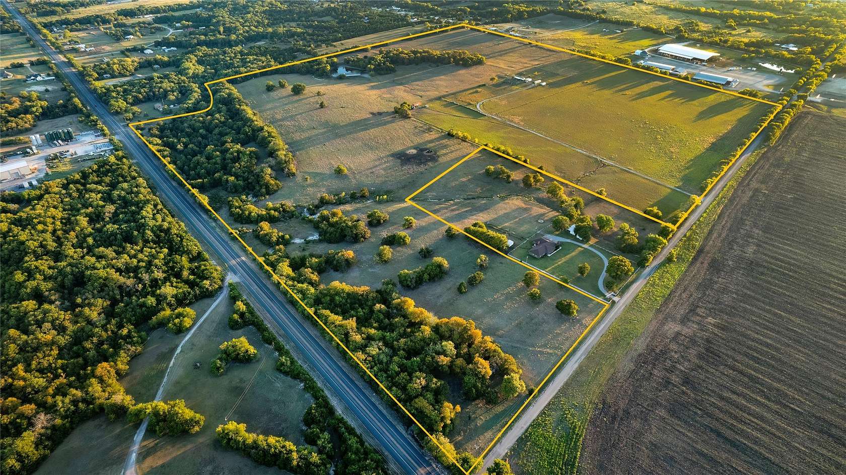109 Acres of Land for Sale in Whitewright, Texas