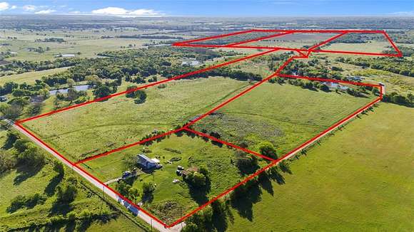 458.686 Acres of Land with Home for Sale in Corsicana, Texas