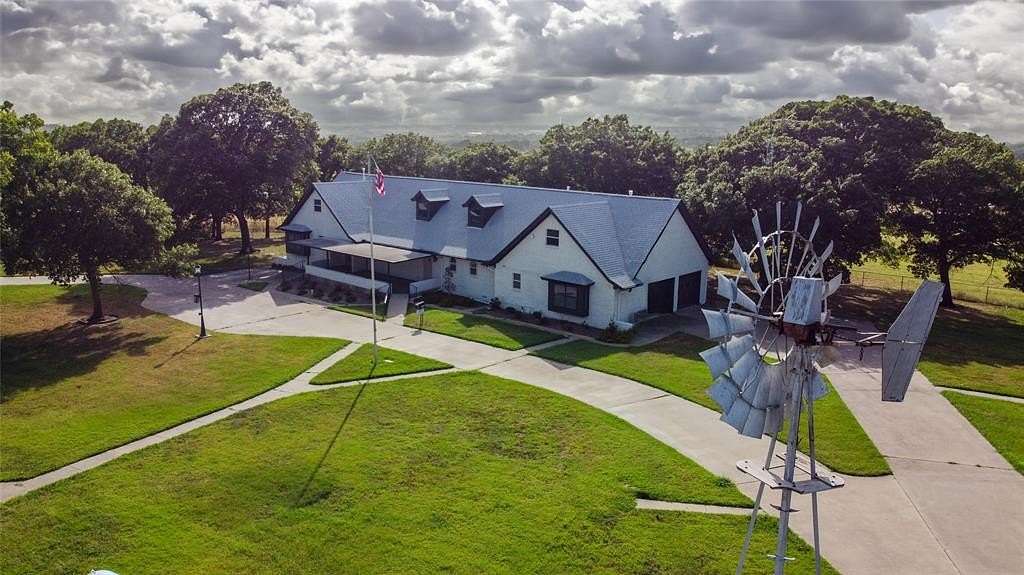 10.83 Acres of Land with Home for Sale in Weatherford, Texas