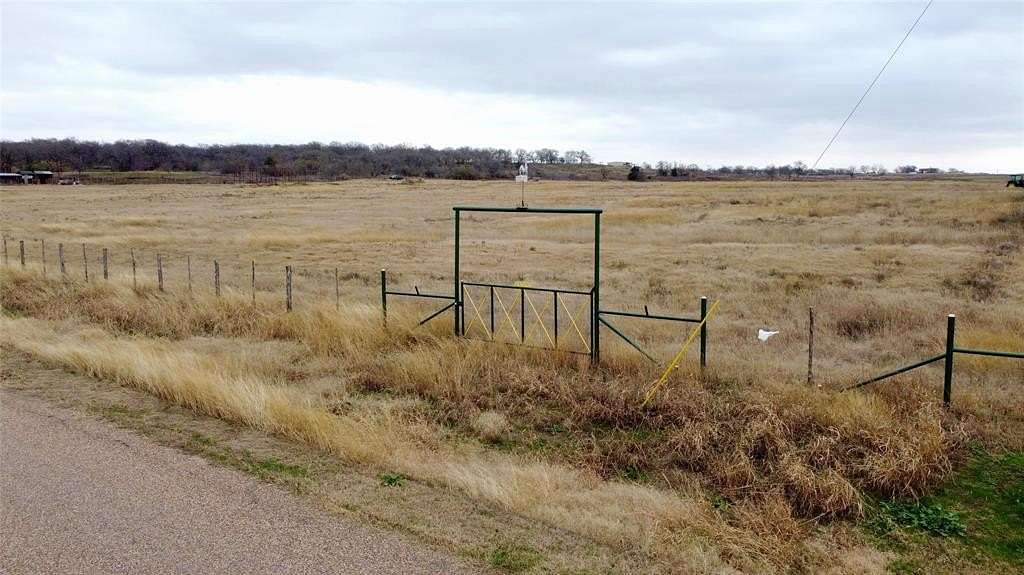 16.745 Acres of Land for Sale in Cleburne, Texas