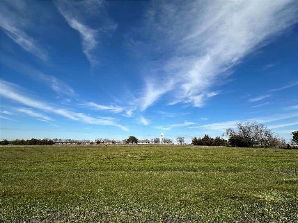 1.02 Acres of Residential Land for Sale in Caddo Mills, Texas