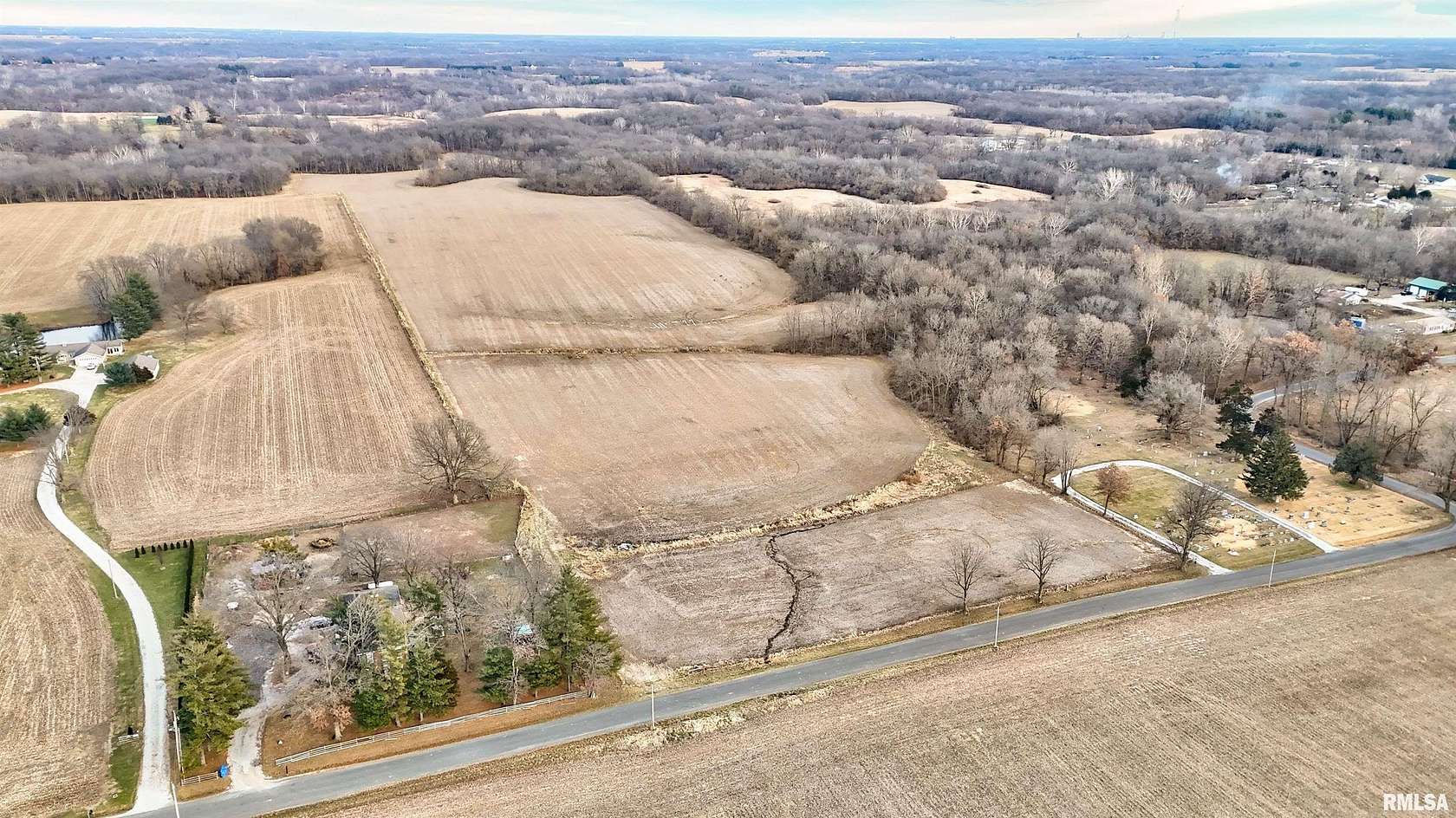 40 Acres of Land for Sale in Pleasant Plains, Illinois