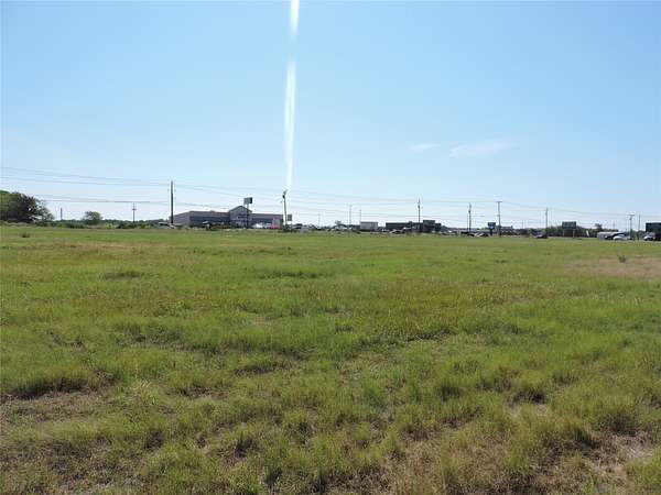 3.64 Acres of Commercial Land for Sale in Mabank, Texas