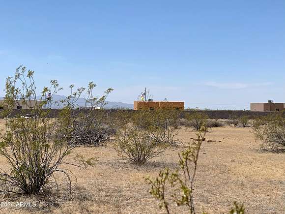 1 Acre of Residential Land for Sale in Wittmann, Arizona