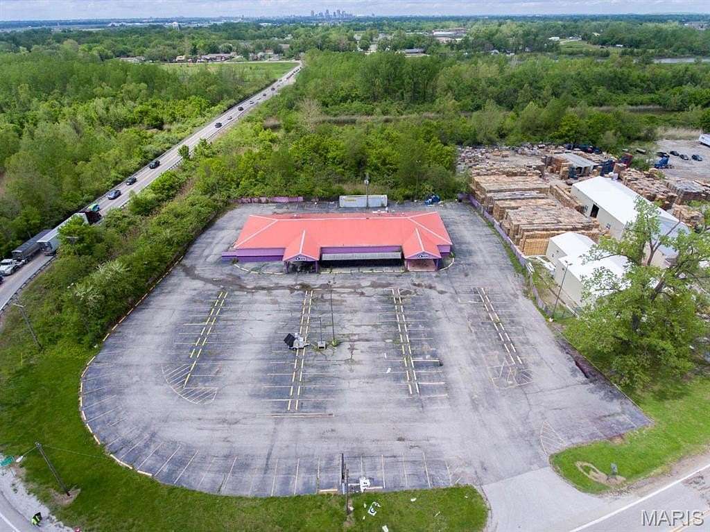 3.43 Acres of Improved Commercial Land for Sale in Cahokia, Illinois