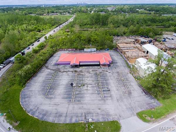 3.43 Acres of Improved Commercial Land for Sale in Cahokia, Illinois