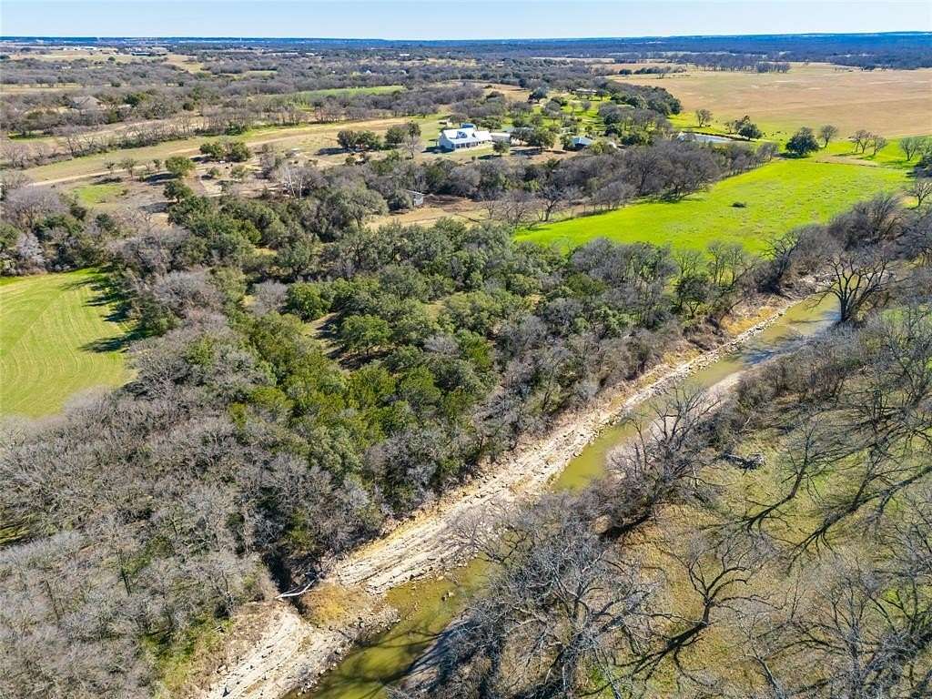 32.053 Acres of Improved Land for Sale in Gatesville, Texas