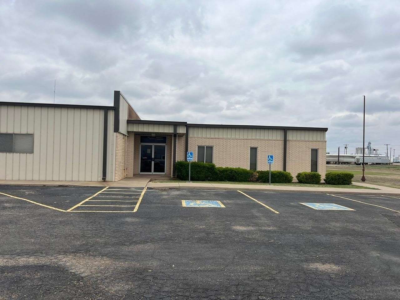 2.8 Acres of Improved Commercial Land for Sale in Floydada, Texas