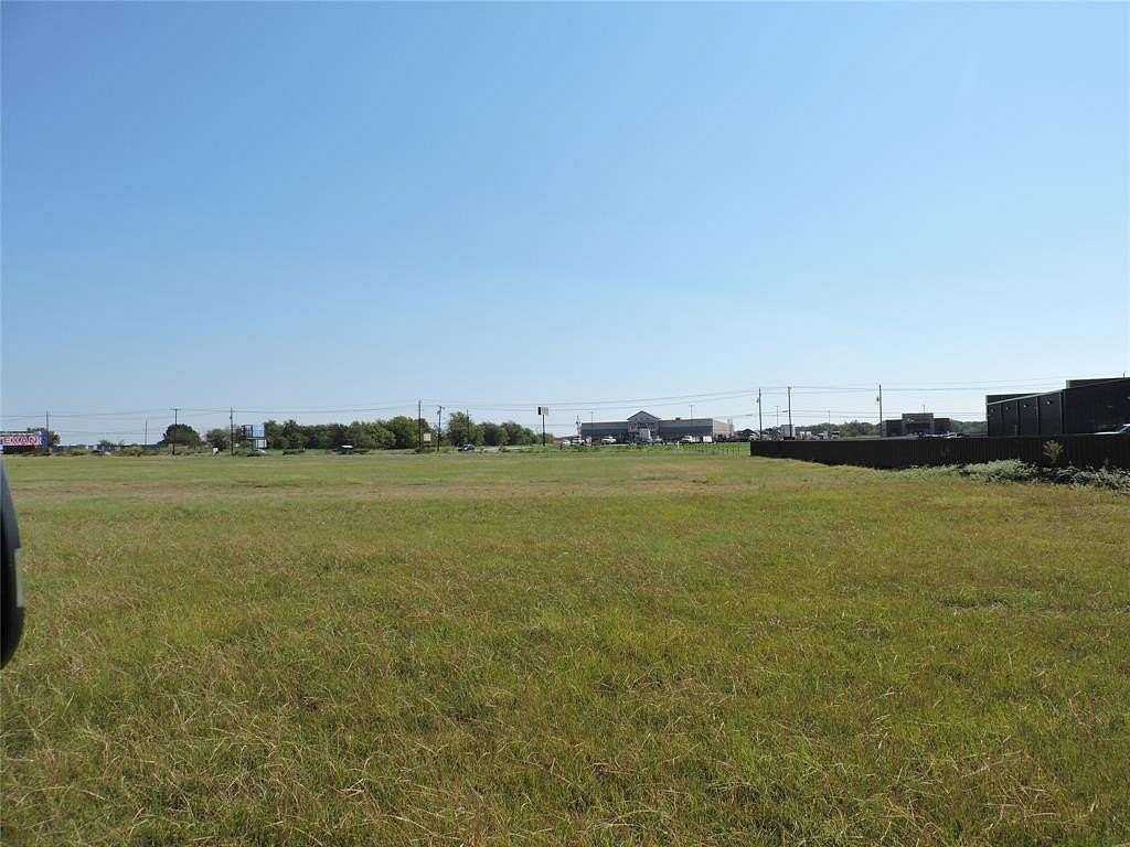 4.68 Acres of Commercial Land for Sale in Mabank, Texas