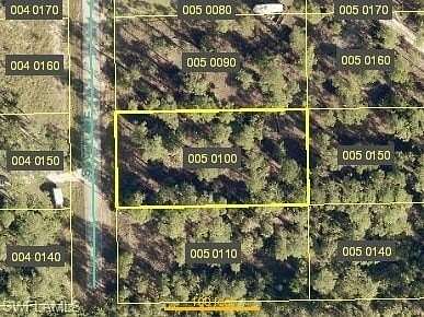 0.5 Acres of Residential Land for Sale in Lehigh Acres, Florida