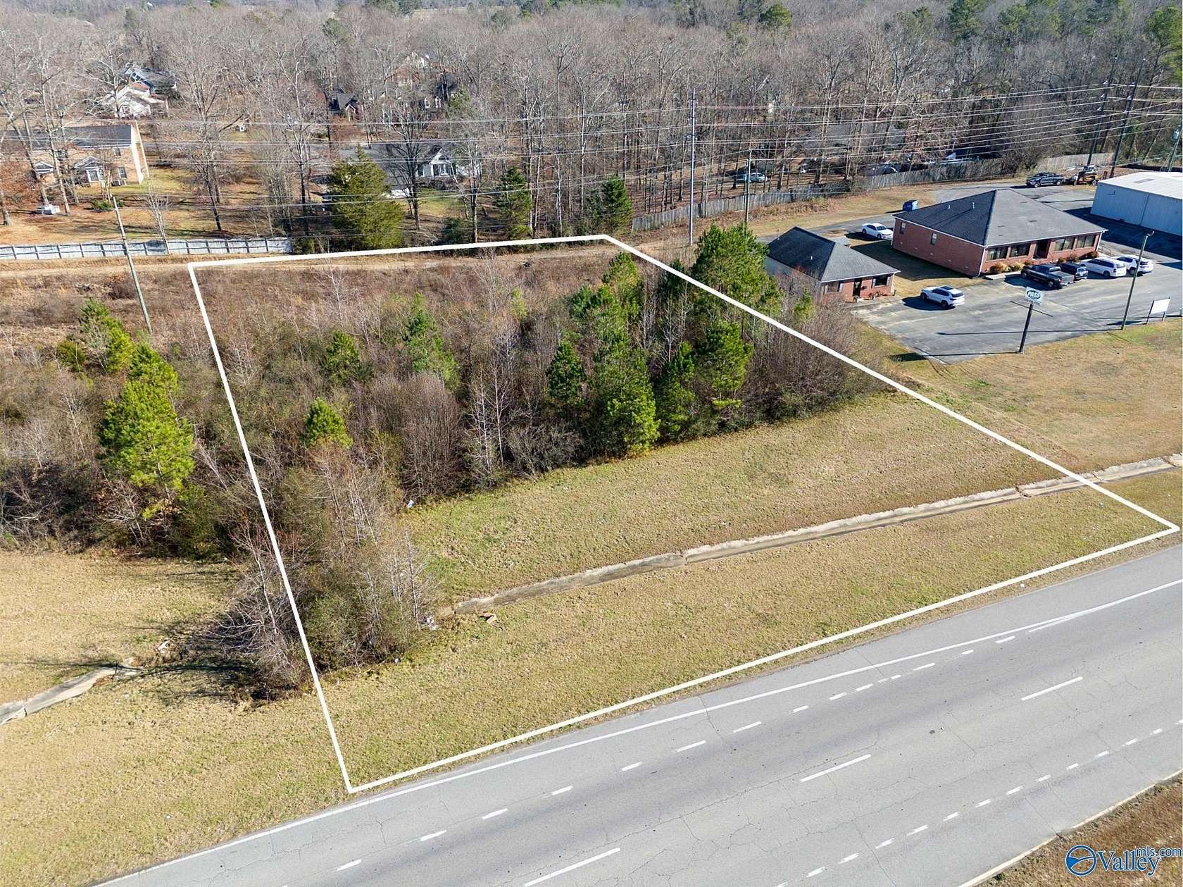 0.97 Acres of Commercial Land for Sale in Arab, Alabama