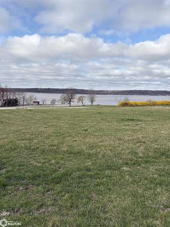 1 Acre of Residential Land for Sale in Nauvoo, Illinois