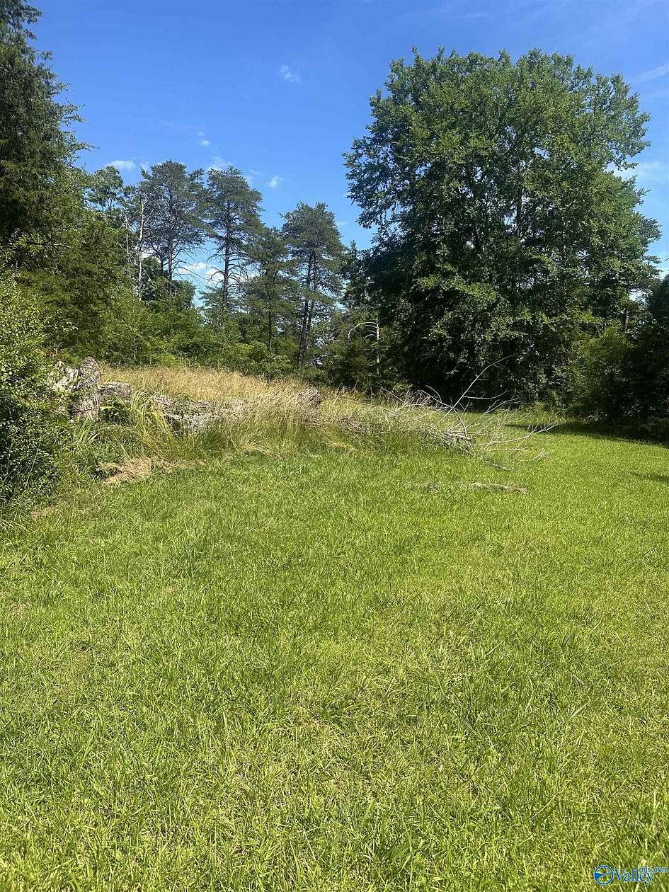 12 Acres of Land for Sale in Fort Payne, Alabama