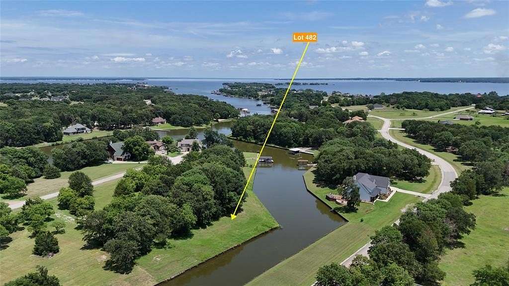 0.72 Acres of Residential Land for Sale in Corsicana, Texas