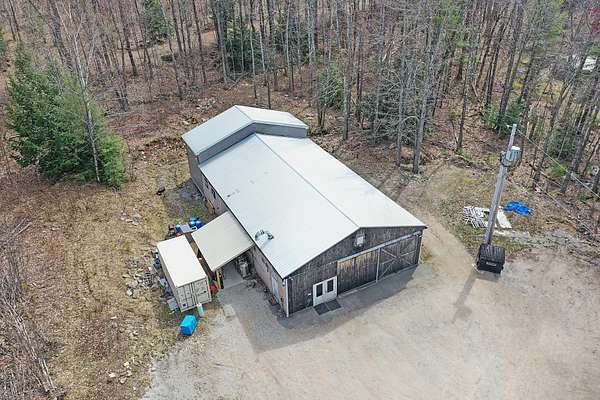 2 Acres of Improved Commercial Land for Sale in Alfred, Maine