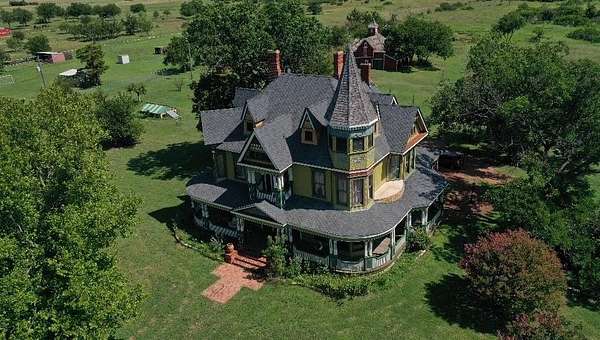 18 Acres of Land with Home for Sale in Dublin, Texas