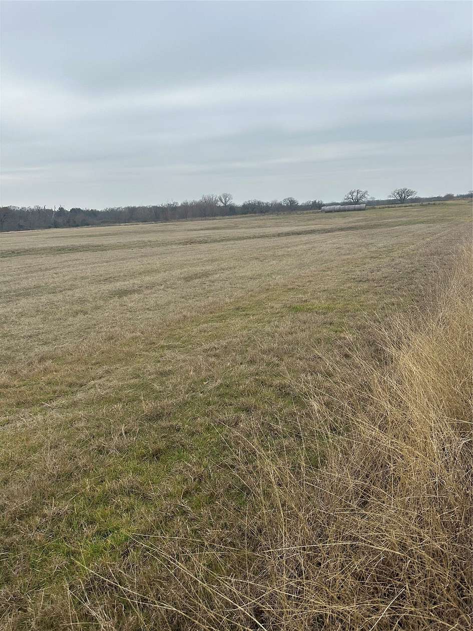 41 Acres of Agricultural & Residential Land for Sale in Decatur, Texas