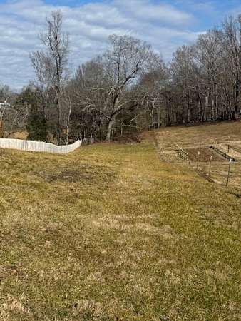 7 Acres of Residential Land for Sale in Demorest, Georgia