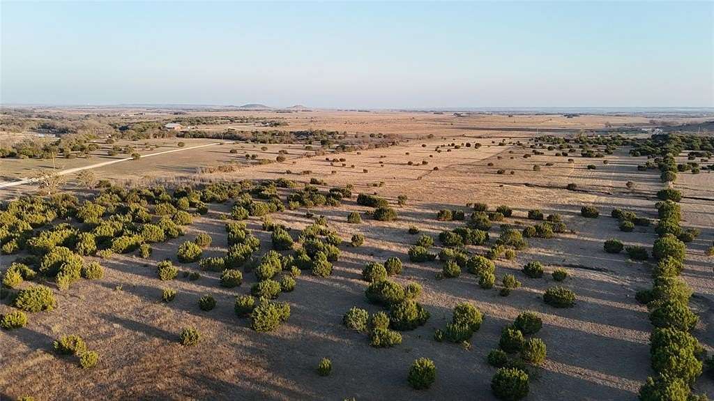 11 Acres of Recreational Land for Sale in Iredell, Texas