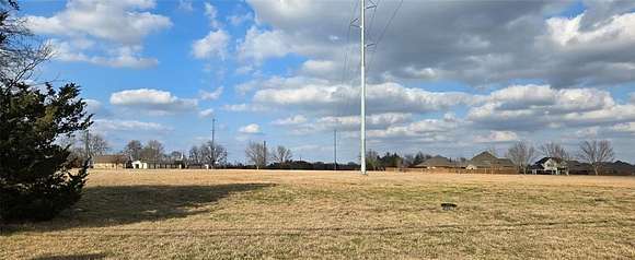 6 Acres of Land for Sale in Greenville, Texas