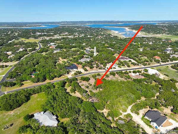 1 Acre of Residential Land for Sale in Canyon Lake, Texas