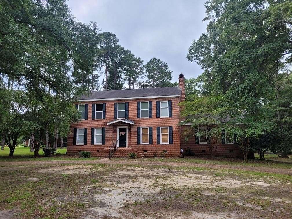 2.5 Acres of Land with Home for Sale in Eufaula, Alabama