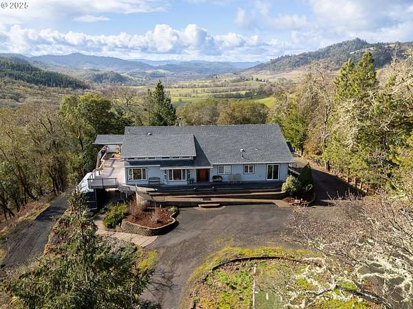 81.4 Acres of Land with Home for Sale in Roseburg, Oregon